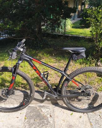Treck pro caliber carbon/shimano