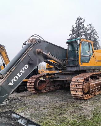 Escavatore cingolato Volvo EC700B LC s/n 10246