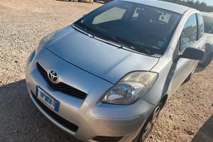 RICAMBI TOYOTA YARIS 1.0 BENZINA ANNO:2010