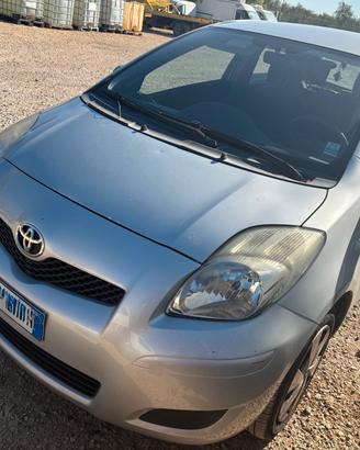 RICAMBI TOYOTA YARIS 1.0 BENZINA ANNO:2010