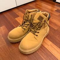 Stivaletti/scarponcini stringati