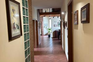 Villa indipendente con ampio giardino