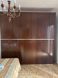 Armadio a tutta parete in legno laccato-270x265 cm