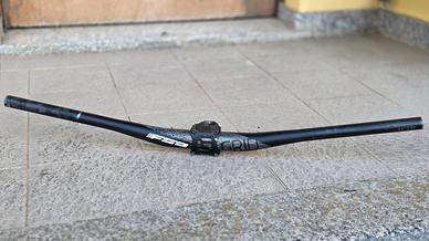 manubrio e attacco manubrio FSA GRID