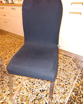 Poltroncine imbottite con gambe cromo