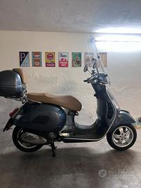 Piaggio Vespa 300 GTS - 2018- BAULETTO PARABREZZA