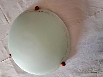 Plafoniera in vetro, metallo e legno