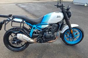 Royal Enfield Guerrilla 450 anno 2025