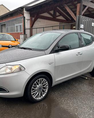 Lancia Ypsilon 1.2 69 CV 5 porte GPL Ecochic Gold