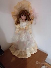 Bambola da collezione 