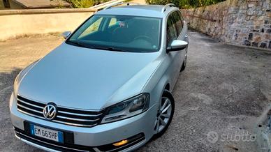 WOLKSWAGEN PASSAT USATA