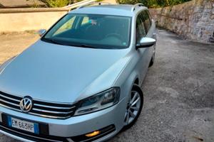 WOLKSWAGEN PASSAT USATA