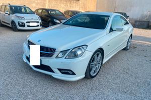 Mercedes-benz E 250 CDI Coupé BlueEFFICIENCY Avant