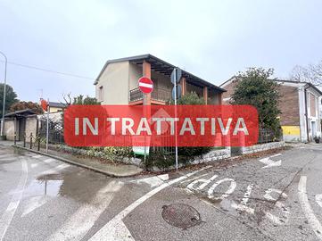 VILLA SINGOLA A ACQUANEGRA SUL CHIESE