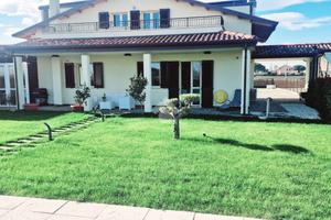 VILLA SINGOLA A RIMINI