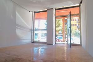 Locale commerciale, via Rockefeller