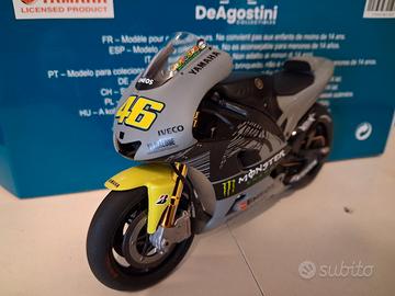 Yamaha YZR-M1 Valentino Rossi Sepang 2013 1/12