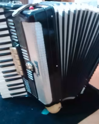 Fisarmonica 80 bassi SCANDALLI
