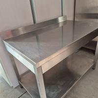 tavolo inox per cucina 