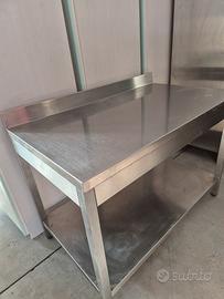 tavolo inox per cucina 