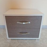 Comodino moderno in legno bianco e olmo 2 cassetti