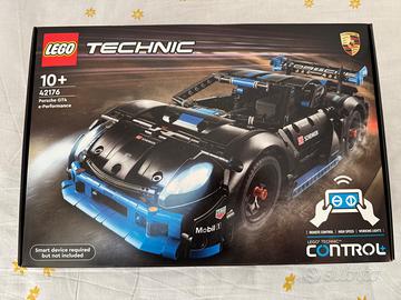 Lego Porsche GT4 e-Performance Set 42176 Nuovo