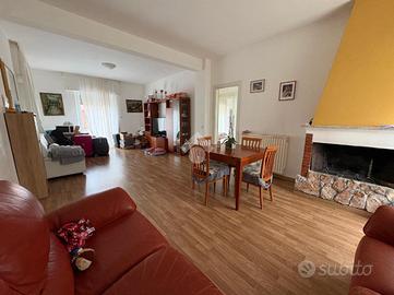 3 LOCALI A MONTE COMPATRI