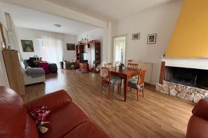 3 LOCALI A MONTE COMPATRI