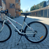 Bicicletta per ragazza Mountain Bike