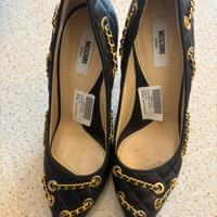 Scarpe Moschino Décolleté Quilted e Dettagli Chain