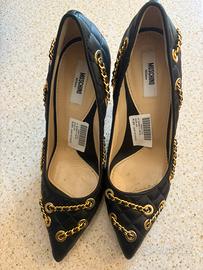 Scarpe Moschino Décolleté Quilted e Dettagli Chain