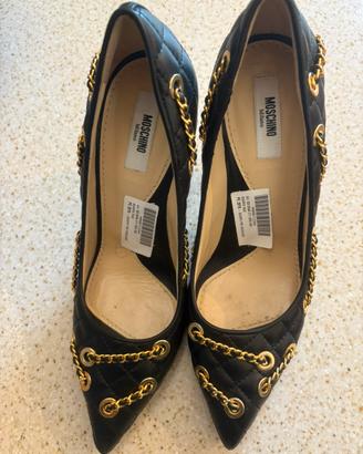 Scarpe Moschino Décolleté Quilted e Dettagli Chain