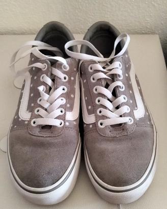 vans grigie 