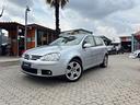 volkswagen-golf-adatta-a-neopatentati-1-6-16v-fsi