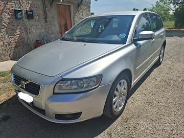 Volvo v50 2008