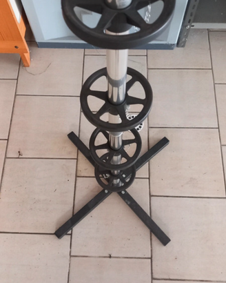 Porta gomme a piantana