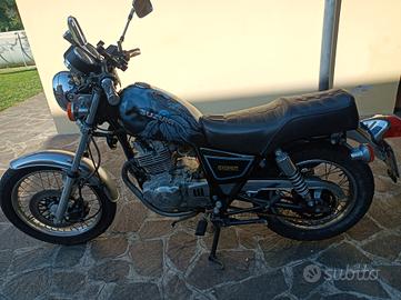 Suzuki Gn 250