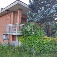 VILLA SINGOLA A MONTEMARZINO