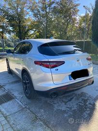 Alfa Romeo Stelvio 2.2 Q4 Sprint full optional