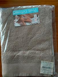 Due asciugamani ospite