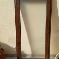 Finestra alluminio/noce scuro, completa di manigli