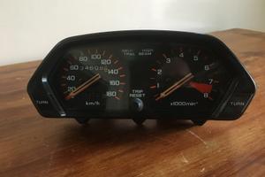 contakilometro honda Dominator 650