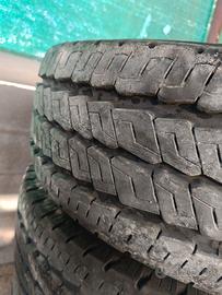 pneumatici da carico/camper 215/70r15