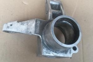 Portamozzo dx Microcar Lyra Virgo usato