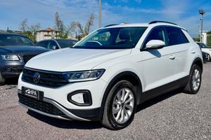 VOLKSWAGEN T-Roc 2.0TDI LED CARPLAY PARK ASSIST AC