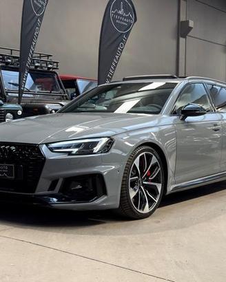 AUDI RS4 Avant
