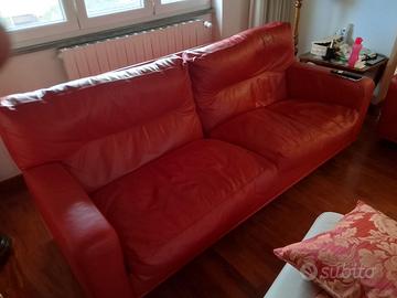 Divani Frau pelle rossa