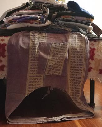 40 abiti, vestiti, Tshirt, top, camice, gonne