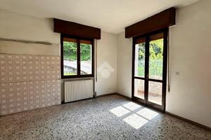 6 LOCALI A BIENNO
