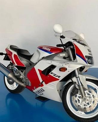 YAMAHA FZR 1000 EXUP
